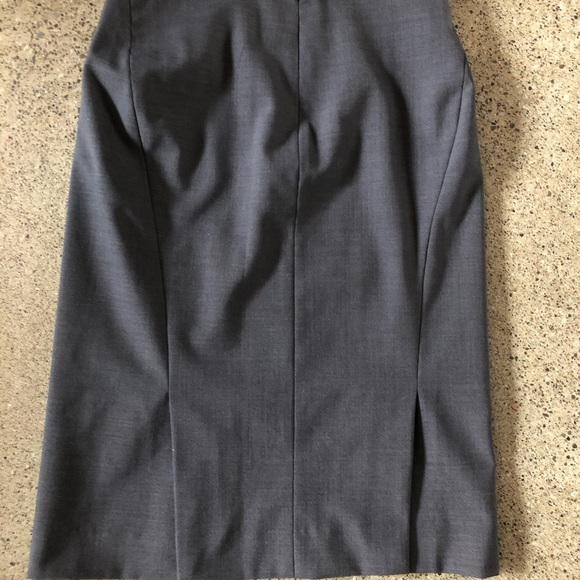 ❌SOLD❌Theory Wool Blazer and Skirt Set - Picture 13 of 15